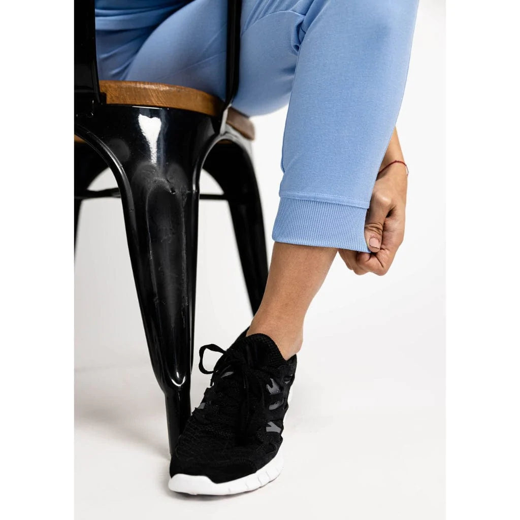 Ankle cuff detail picture of the the Hatton jogger scrub pants in ceil blue.