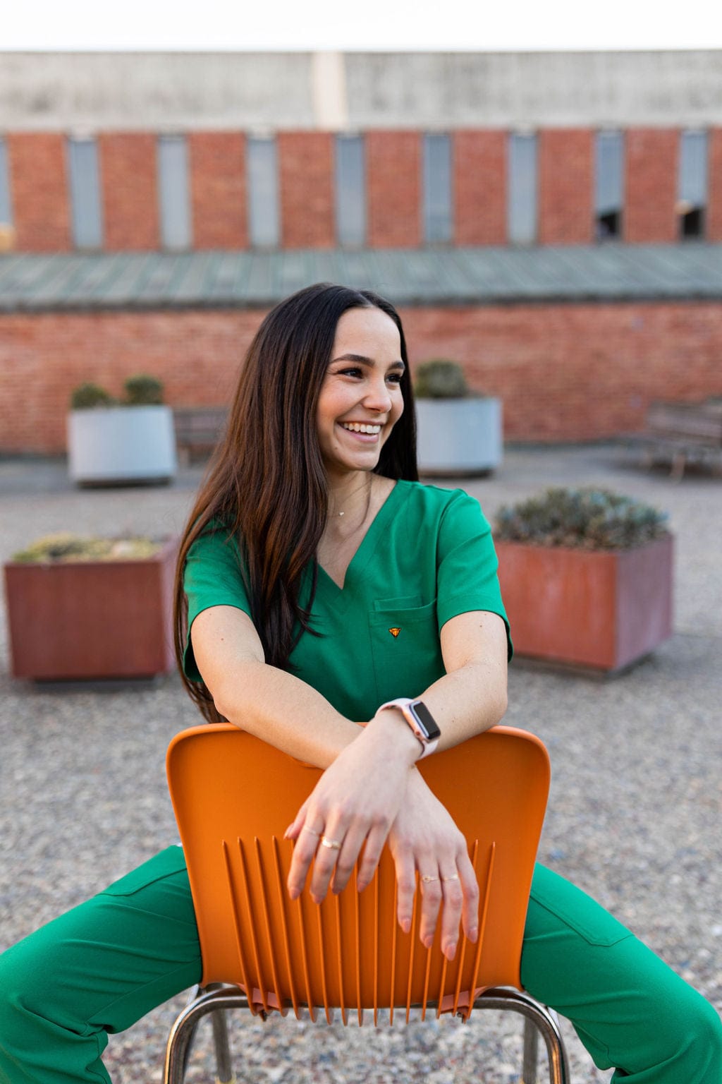 Womens scrubs in hunter green. Dark green scrubs for medical workers.