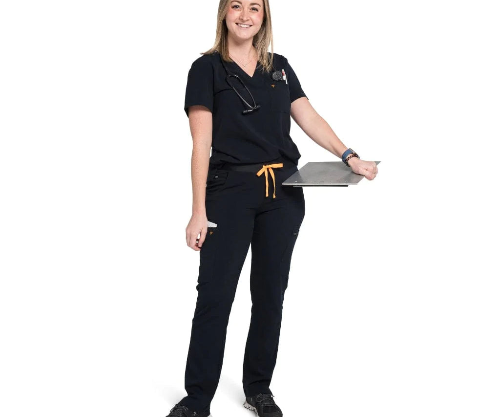 Full body picture of the the Pfeiffer scrub pants in black.